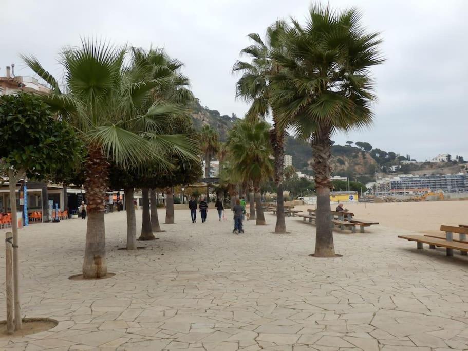 Apartamento Blanes Playa Esterno foto